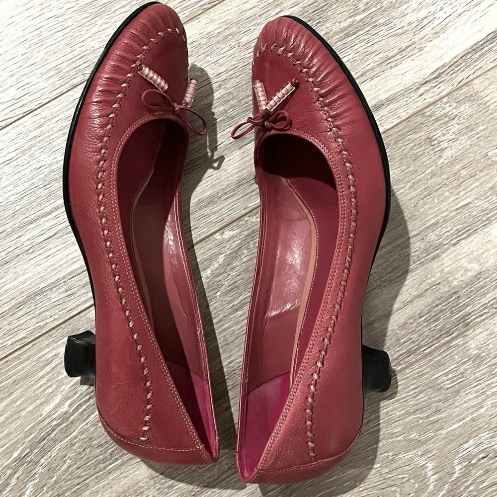 ANTONIO MELANI Women's Burgundy Leather low heels size 9 M